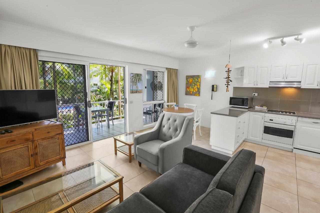 Agincourt Beachfront Apartments Клифтон-Бич Экстерьер фото