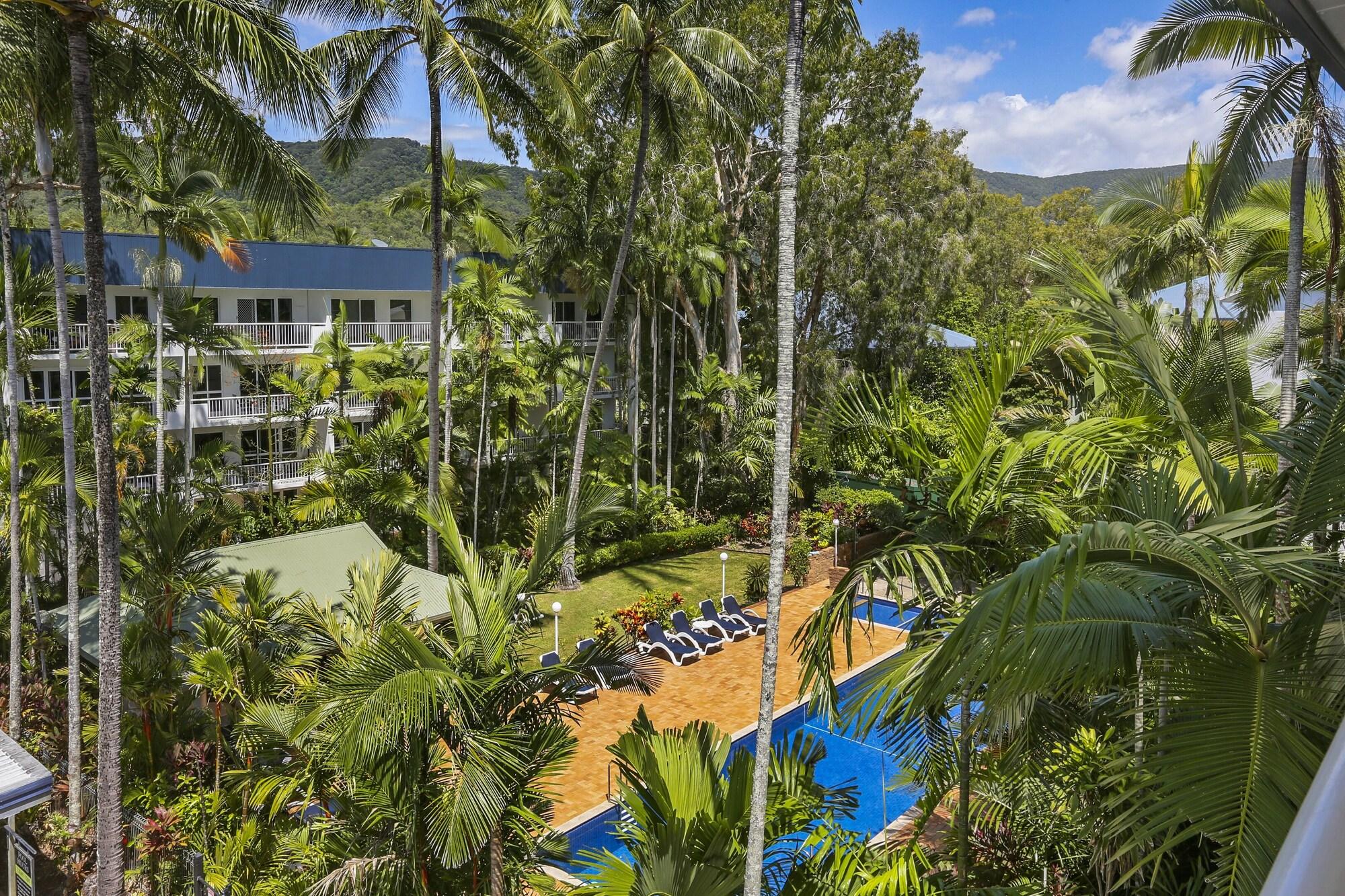 Agincourt Beachfront Apartments Клифтон-Бич Экстерьер фото